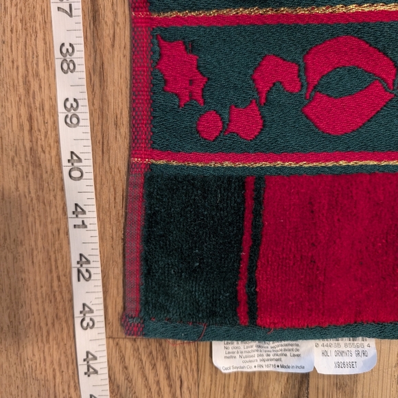 Vintage Red Christmas Holiday Towel set Green Gold Holly Ornaments Set Of 3 - Picture 8 of 16